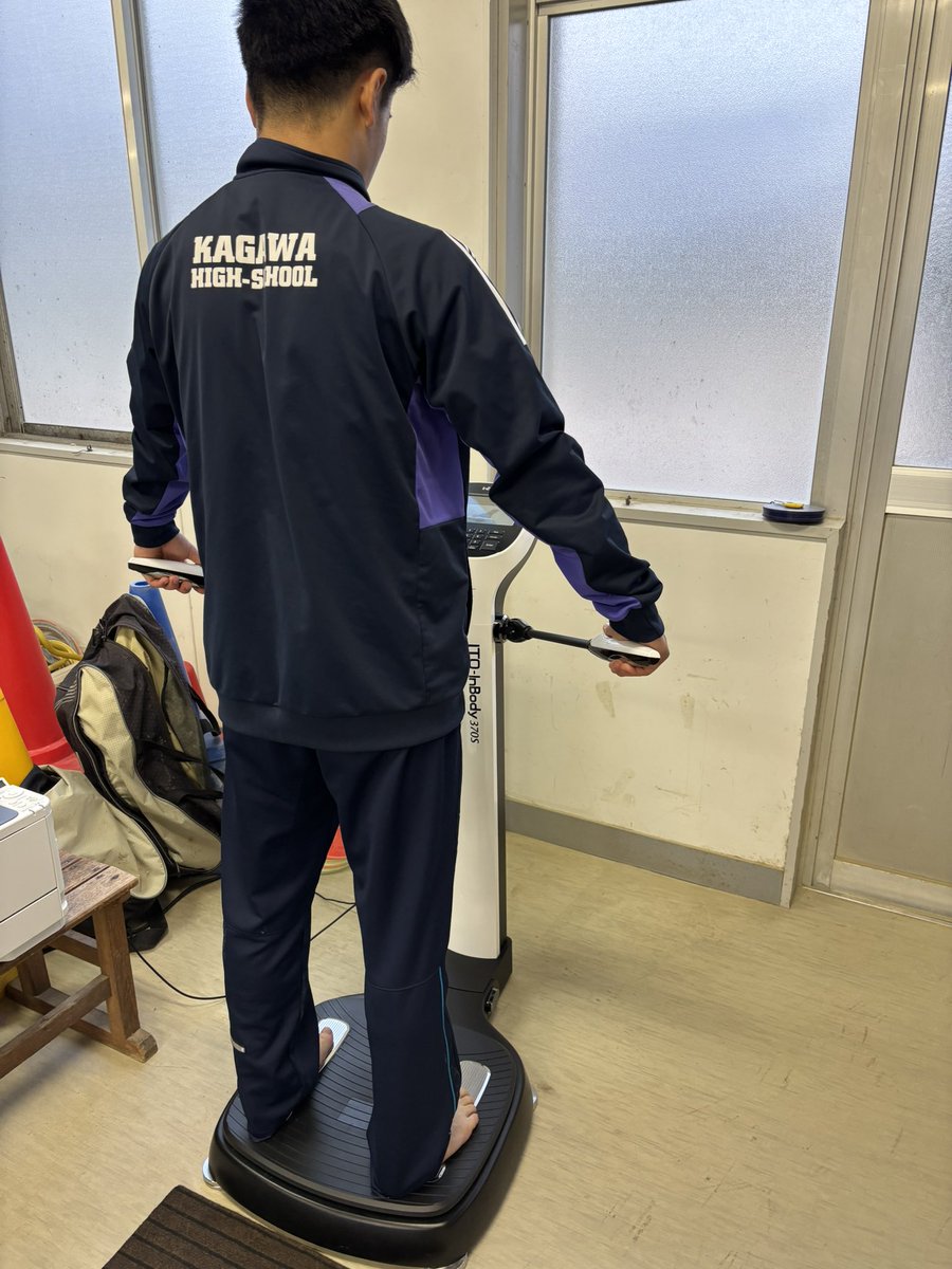 ky400's tweet photo. 宇部フロンティア大学附属香川高等学校 野球部さんへ出張インボディ測定✨
年明け、選手の表情はとても前向きで、
「今年はもっと成長する」という強い気持ちが伝わってきました🔥

努力は、必ずカラダに表れる。
2026年も、全力で応援・サポートしていきます！📣✨

#よつば整骨院　
#山陽小野田市 https://t.co/2NyTy8Vkx9