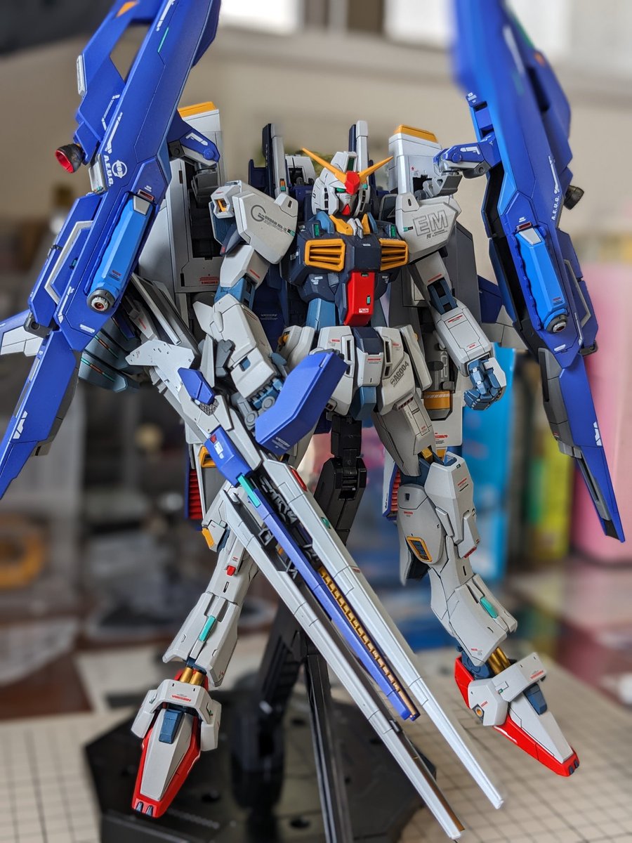 #はじめましてこちら代表作になります
エマさん愛をこれでもかとブチ込んで製作しました。