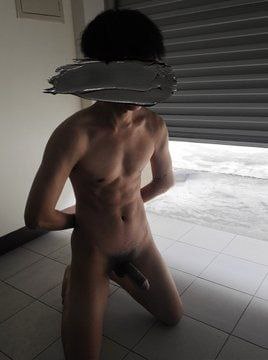 在车库脱光了等你，你人呢？