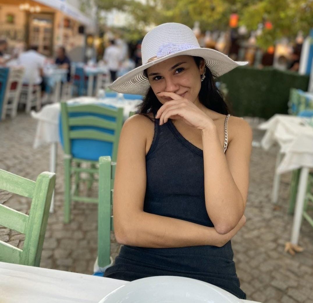 yeşim akbaşın 13 ocak saat 9.30da demirci adliyesindeki duruşması için izmir ve manisa çevresinde gelmek isteyip ulaşım sorunu yaşayanlar için zeyno araç kaldırıyor gelmek isteyenler zeynoya ya da <a href="/echidna__/">berrin- tc ciğerimi soldurdu</a> ulaşabilirsiniz🤍
#YesimArtıkBeklemesin