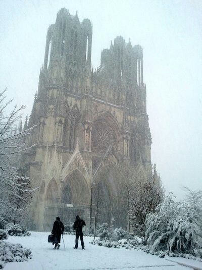 bymortalhand's tweet image. This is Notre-Dame de Reims where 33 French kings were crowned