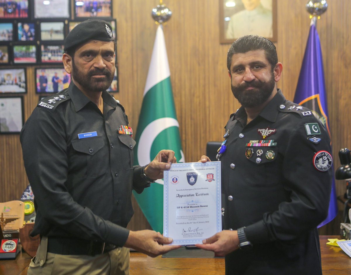 ssusindhpolice's tweet image. 𝐒𝐄𝐂𝐔𝐑𝐈𝐓𝐘 𝐃𝐈𝐕𝐈𝐒𝐈𝐎𝐍 𝐀𝐍𝐍𝐎𝐔𝐍𝐂𝐄𝐒 𝐄𝐌𝐏𝐋𝐎𝐘𝐄𝐄𝐒 𝐎𝐅 𝐓𝐇𝐄 𝐌𝐎𝐍𝐓𝐇 – 𝐃𝐄𝐂𝐄𝐌𝐁𝐄𝐑 𝟐𝟎𝟐𝟓

#EmployeeOfTheMonth #PerformanceExcellence #TeamRecognition #Congratulations