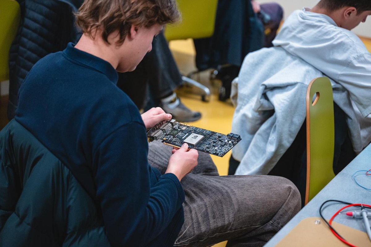 Vysoké učení technické v Brně tweet media