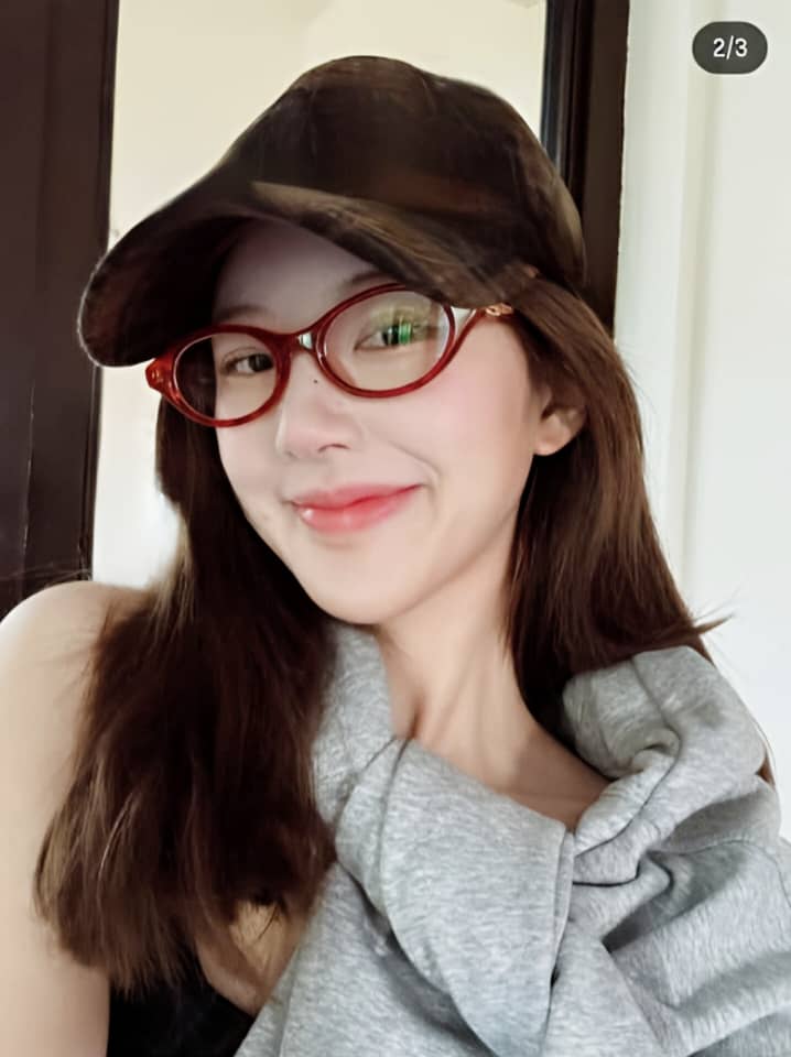 joyandvictoriaT's tweet photo. 😍💖 #ZhaoLusi, you're serving REAL LIFE AESTHETICS! 🍃✨ Fitting into every scene with that effortless cuteness and beauty 🥰💕 Who's loving this look? 😘 😍💖 #ZhaoLusi serving looks and vibes! 🍃✨ Cute + Beautiful = PERFECTION 🥰💕 #ZhaoLusi #CuteGoals #DramaQueen https://t.co/GTfsihPrhV