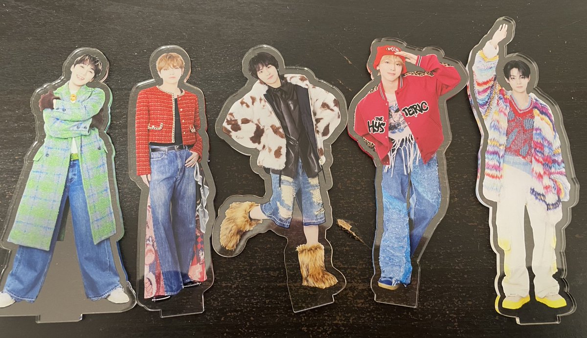 やっと… アクスタ… コンプできた♡♡ かわいい🥰 #WILDBLUE #山下幸輝