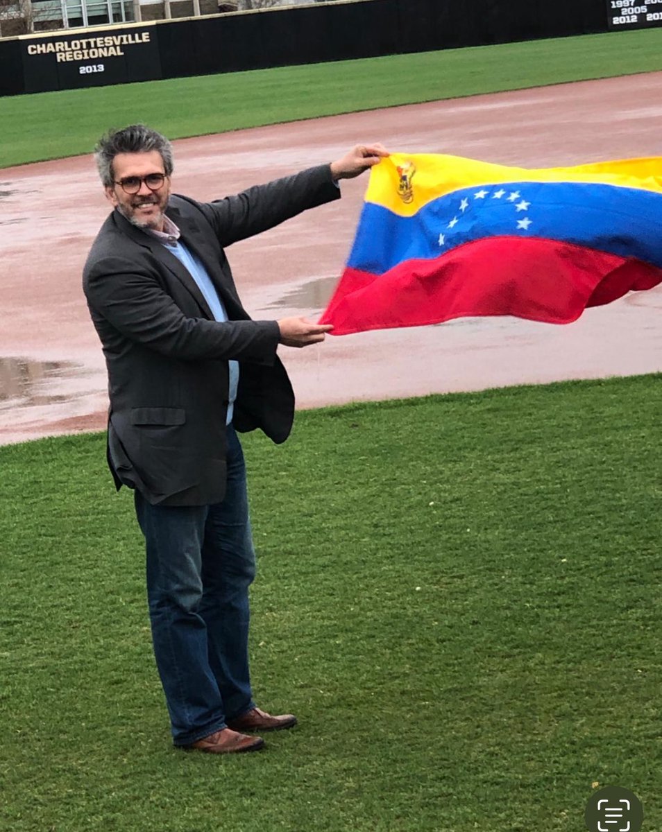 Hoy quiero celebrar un año más de vida con la esperanza renovada de volver a casa y abrazarnos todos en paz y libertad. Por una venezuela nueva, alegre y libre! Salud!!