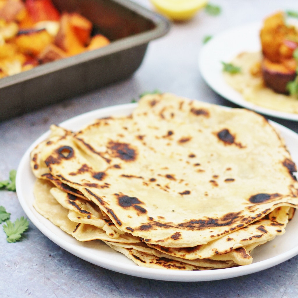 easypeasyfoodie's tweet photo. Unbelievably easy, these 2 Ingredient Yogurt Flatbreads are the perfect side dish for tagines, pilafs and other Middle Eastern inspired dishes. 

RECIPE => https://t.co/Pd0F0Gua8b

#flatbreads #bread #yogurt #yoghurt #easyrecipes #midweekmeals #familydinners https://t.co/1ZKVuEDrTg