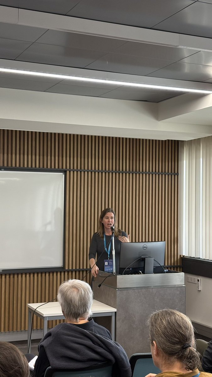 LXWinterSchool's tweet photo. The talk on Fact-checkers’ courage given by Jessica Roberts from Universidade Católica Portuguesa https://t.co/qQ349F4Gf2