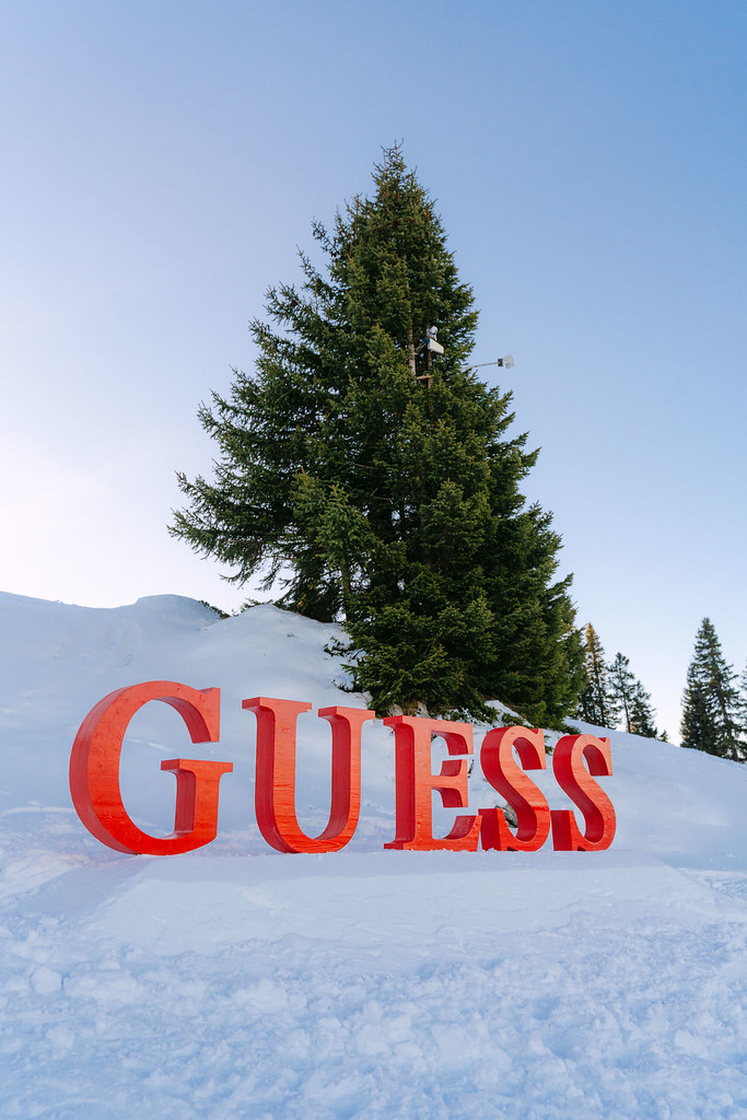 binary_spain's tweet image. Guess tiñe los Alpes de rojo, regresa el Winter Takeover
binary.media/guess-tine-los…