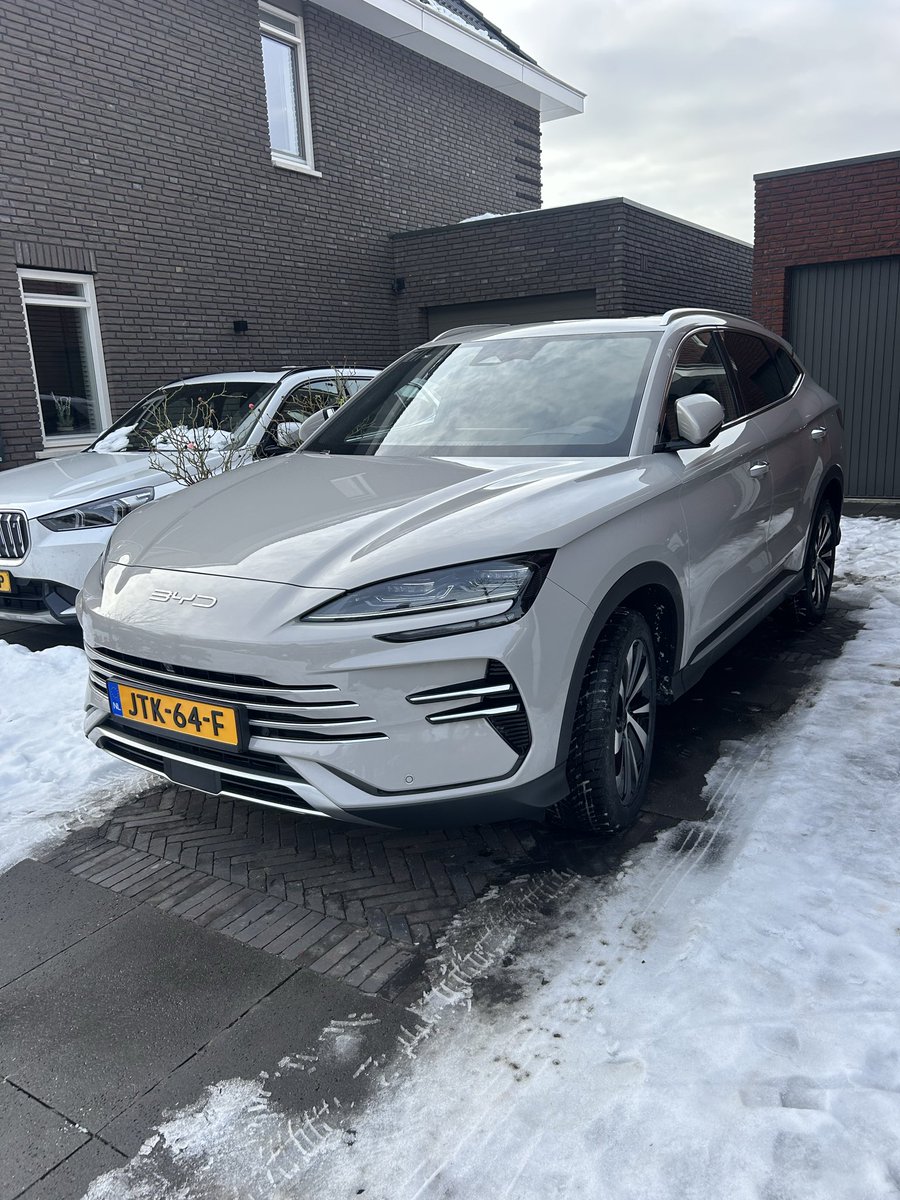 Vandaag nieuwe auto opgehaald 😊👍🏻 <a href="/BYDCompany/">BYD</a>
