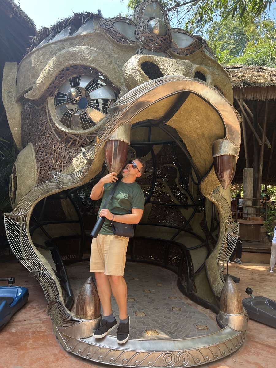 Everything To Sea tweet media