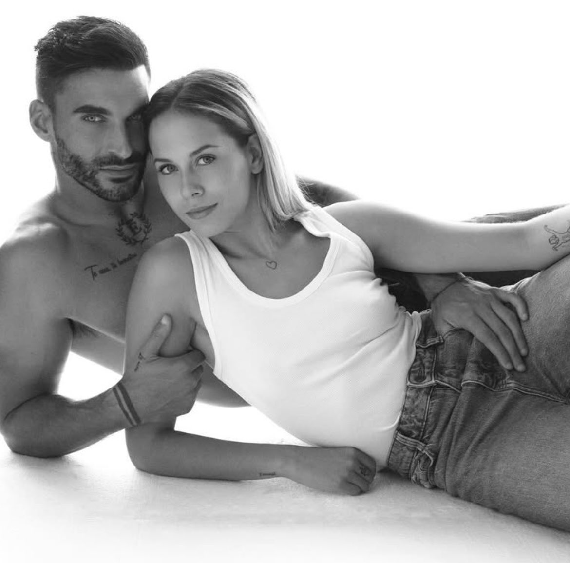 Feliz aniversario a la pareja mas bonita y real que ha salido de un reality de TV.  💜🧲💙#violedimtmad44