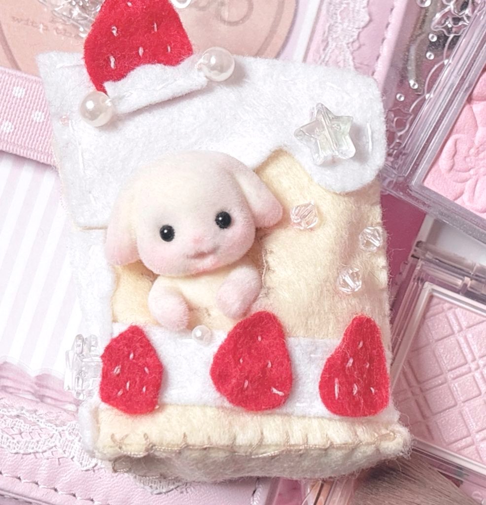 S2_S2strawberry's tweet image. 플로라토끼 볼에 블러셔 톡톡(◜ᵕ ◝⸝⸝ ྀི )