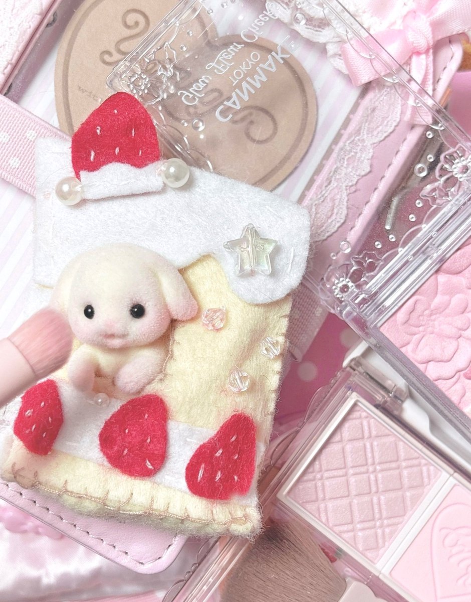 S2_S2strawberry's tweet image. 플로라토끼 볼에 블러셔 톡톡(◜ᵕ ◝⸝⸝ ྀི )