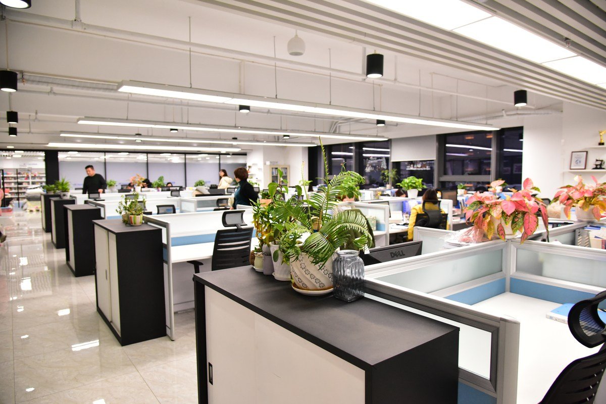 ShengYue888's tweet image. Reliable machines need reliable service. Sheng Yue Machinery delivers 24/7 support, remote diagnostics, cloud monitoring &amp;amp; AR maintenance to keep block production running smoothly.
📩 shengyuecaroline@gmail.com 🌐 blockmachine-site.com
#shengyuemachinery #afterservice