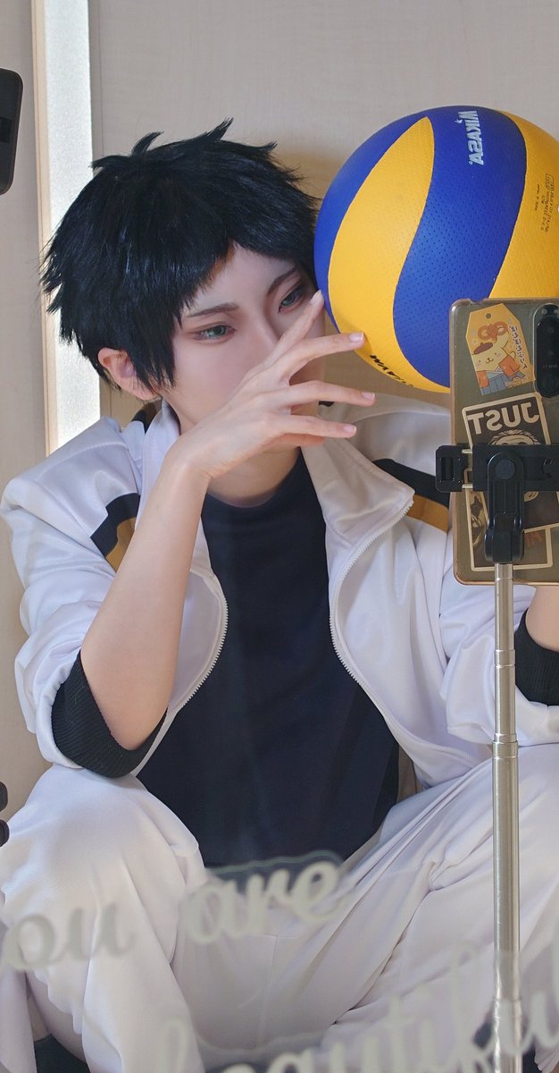 anio1209's tweet photo. 久しぶりにコスプレした～🦉🏐 https://t.co/pRWDLxNcem