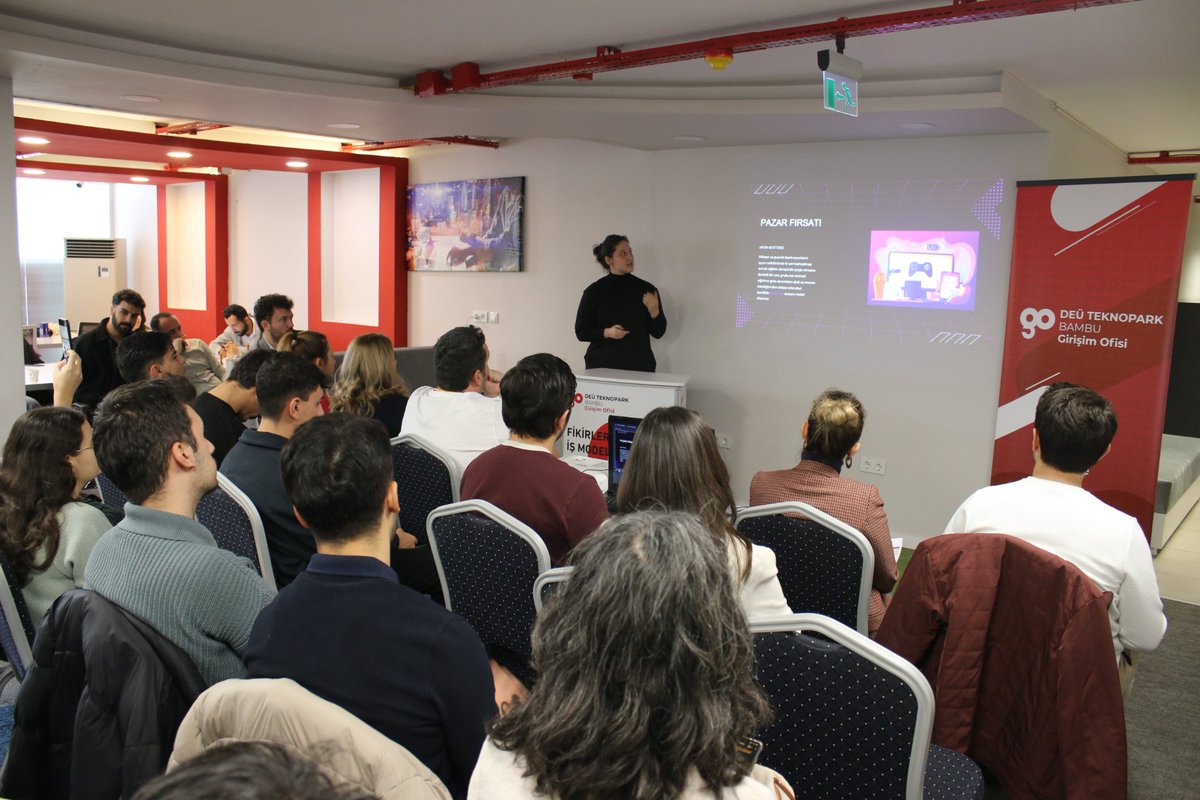 Dokuz Eylül Üniversitesi Teknoparkı (DEPARK) kuluçka ofisinde girişimci iş fikirlerini değerlendirmek üzere jüri üyesi olarak yer aldım. Hepsi birbirinden değerli çok sayıda iş fikrinin dinleme imkanı buldum. 

Girişimcilik yolunda tüm gençlerimize  başarılar diliyorum.

#Girisim