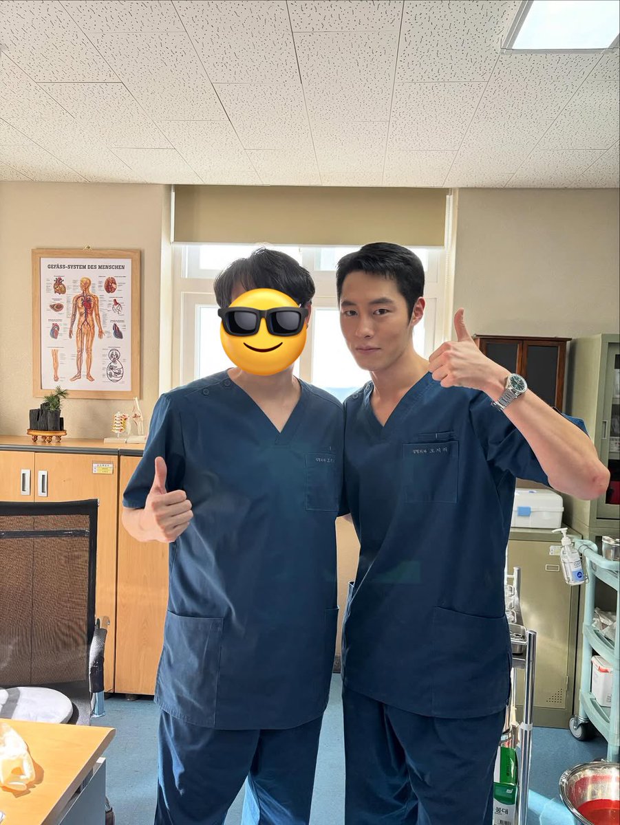 __like_cinnamon's tweet image. 성형외과 도지의쌤한테 상담받으려면 어디로 가면 되나요? 의사 이재욱 너무 좋다 진짜