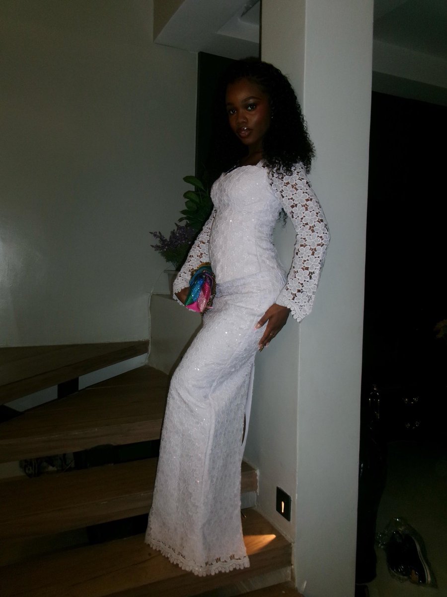 StyledByVee's tweet photo. The works of my hands are actually so blessed, cos look at my client 😩😩. 
First and only fitting, a hit!!! 

_________ 
To place an order for your custom dress please send us a DM and let’s get talking 😉 https://t.co/CvbAeLZxSY