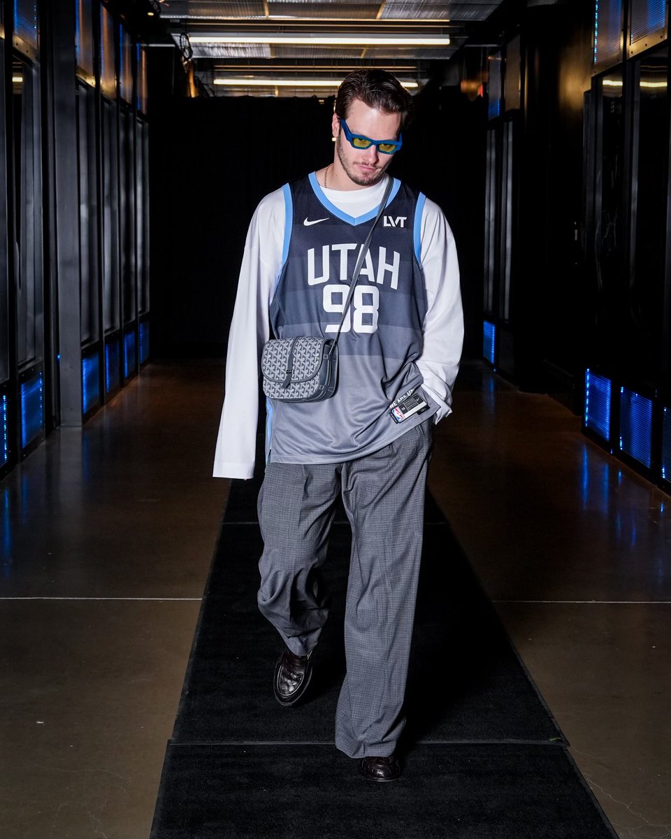 Mikhail Sergachev is the best dressed hockey player in the NHL right now😮‍💨