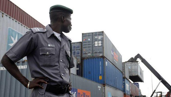 🚨 BREAKING: Nigeria Customs (Port Harcourt II Command) intercepts 75 containers of illicit goods worth N47.6 BILLION in Onne!
portharcourtblog.com/2026/01/bust-i…