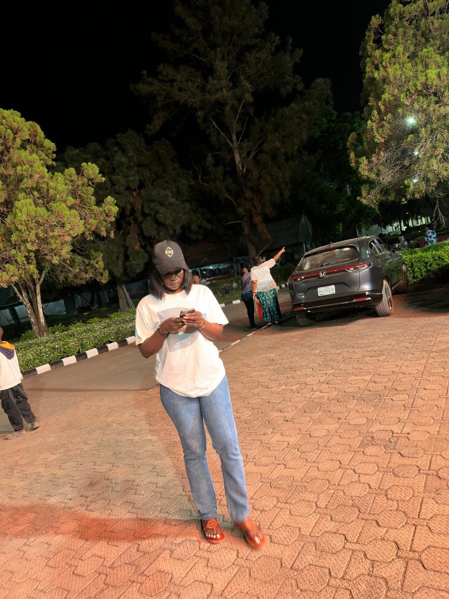 It’s another great day to patronize me ✂️👕🧵check my pin tweet E da kun🙏🙏