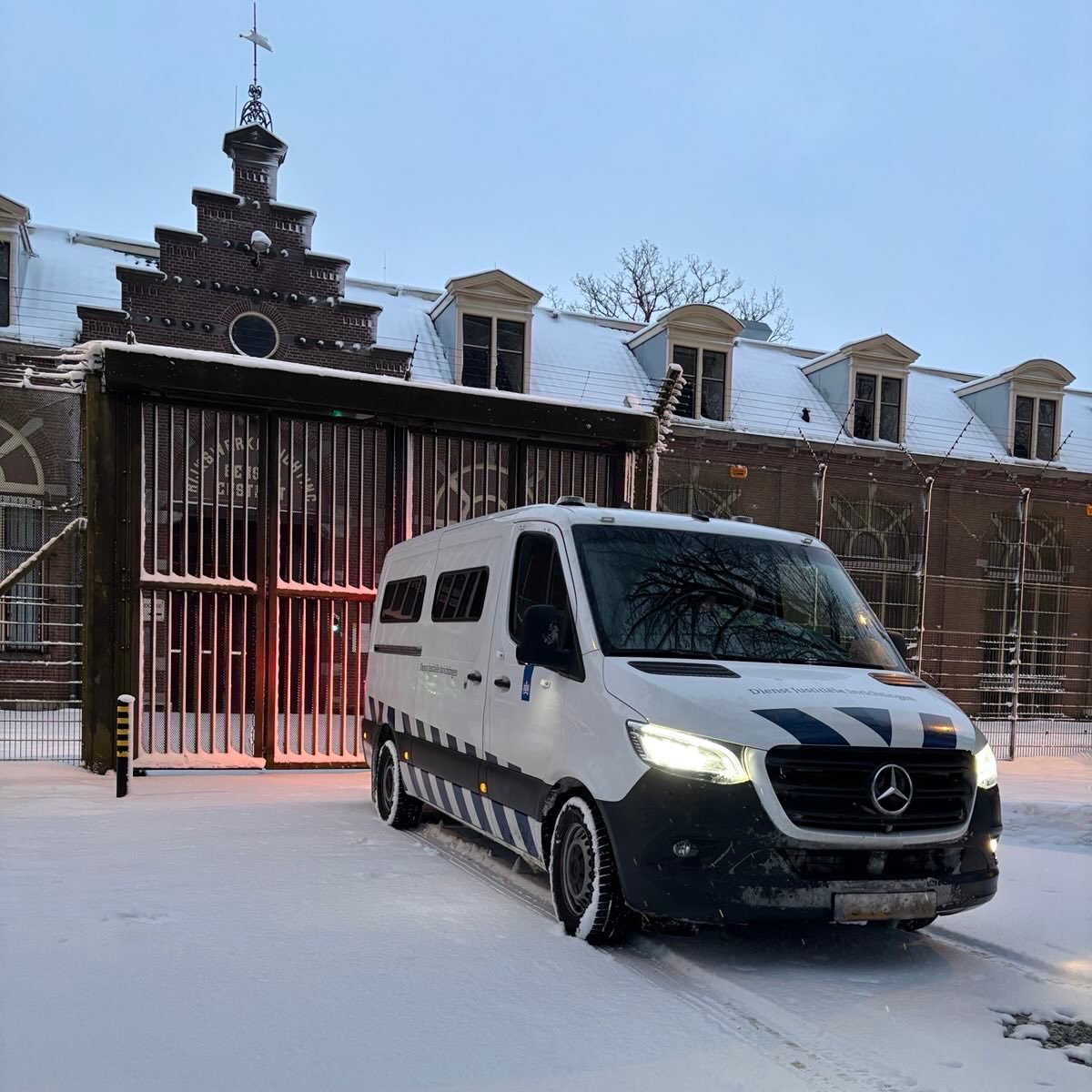 Dienst Justitiële Inrichtingen tweet media