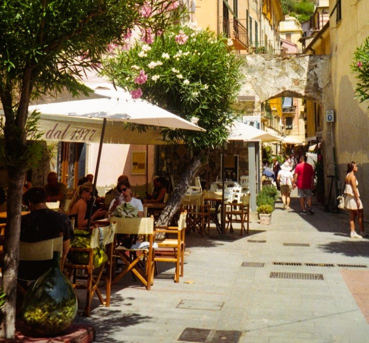 iridescelily's tweet image. Dreaming of a trip to Italy