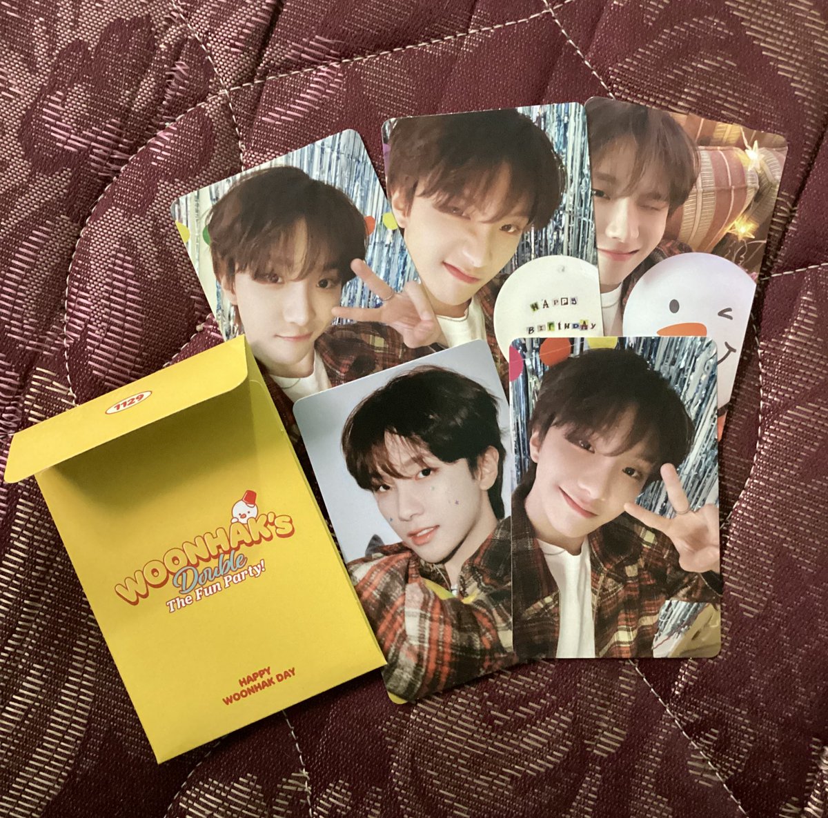 woonhakucing's tweet image. pc unak bday aku baru aja dateng :p imut