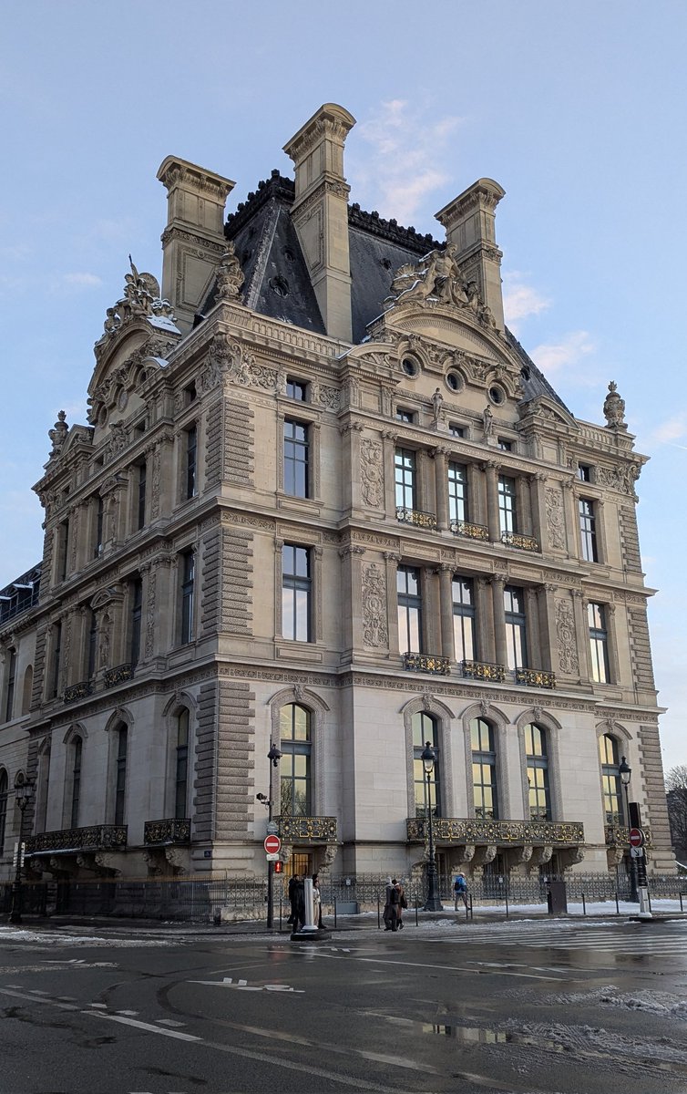 Itineratur tweet media