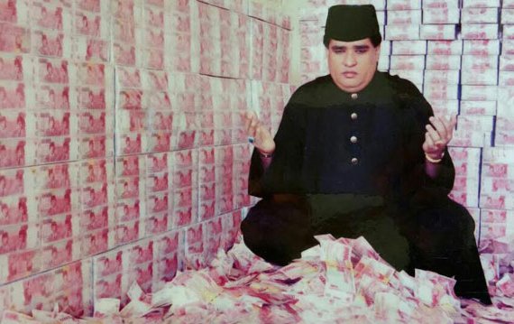 dzakdelarocha's tweet image. aku ketika dapet bayaran dari ngehujat pemerintah: