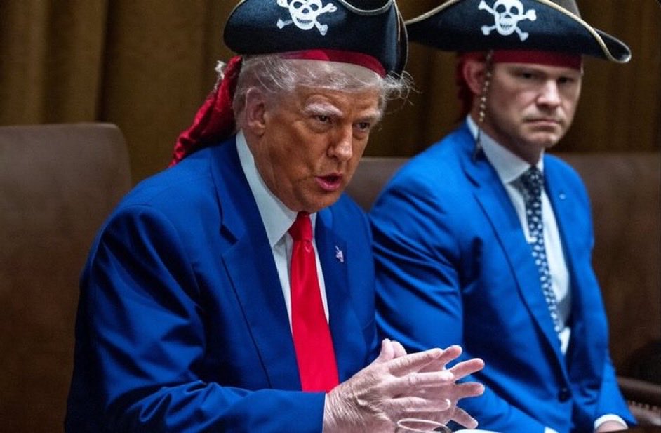 adgirlMM's tweet image. In case you missed it, Captain Cankles and his first mate Captain Kegsbreath seized a Russian flagged oil tanker off the coast of Iceland.