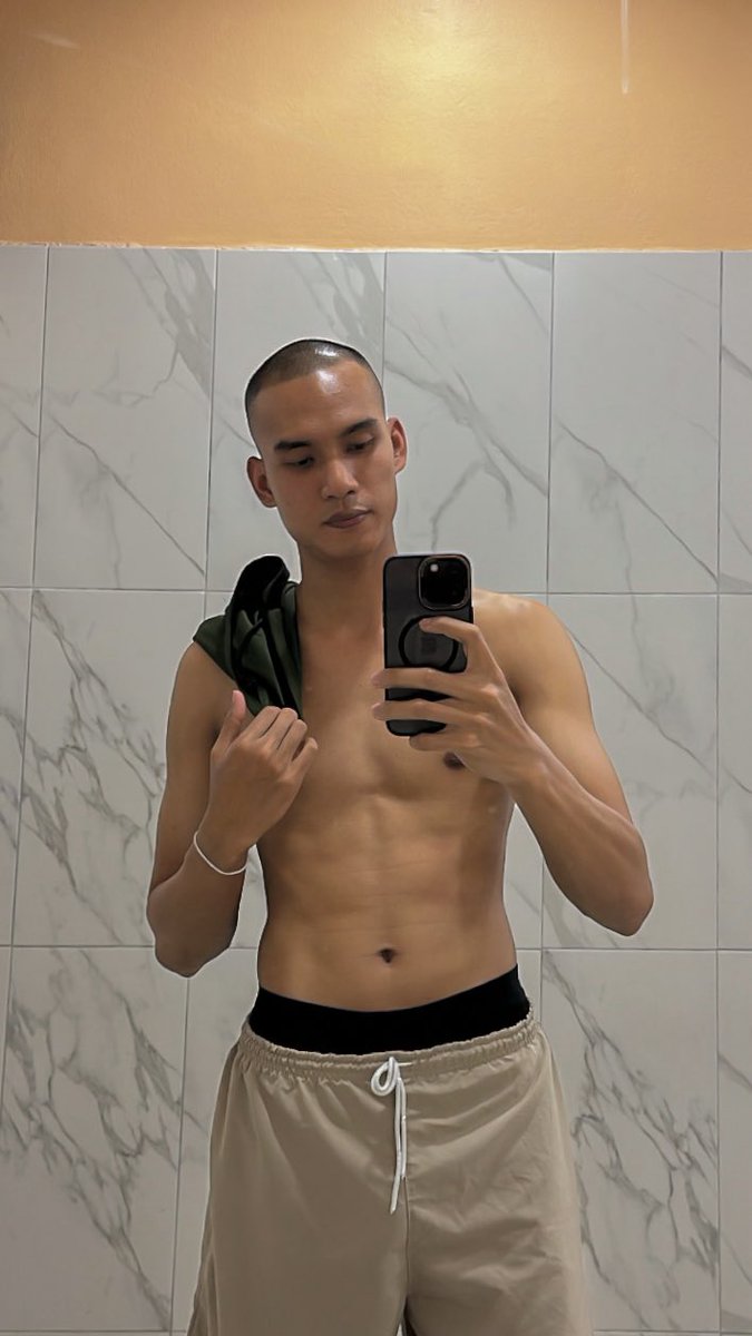 มอสอรอ 🍆 tweet media