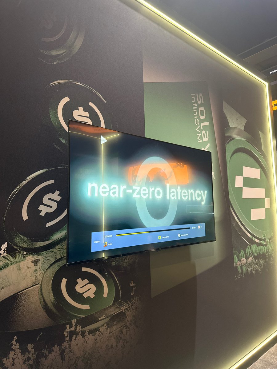 Flight024 tweet media