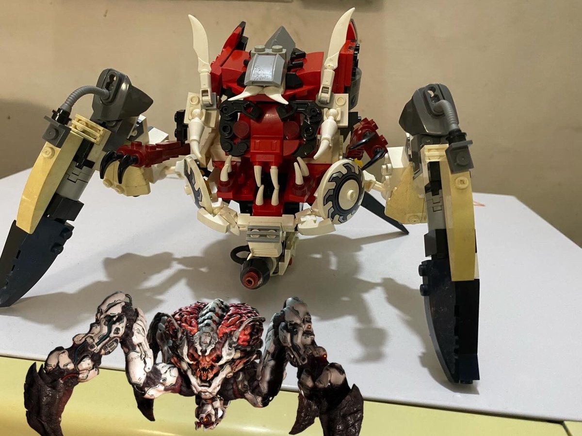 Adrita90437474's tweet photo. Doom (2016) Spider Mastermind in Lego #lego #doom #legomoc #spidermastermind https://t.co/sVBkheosWb