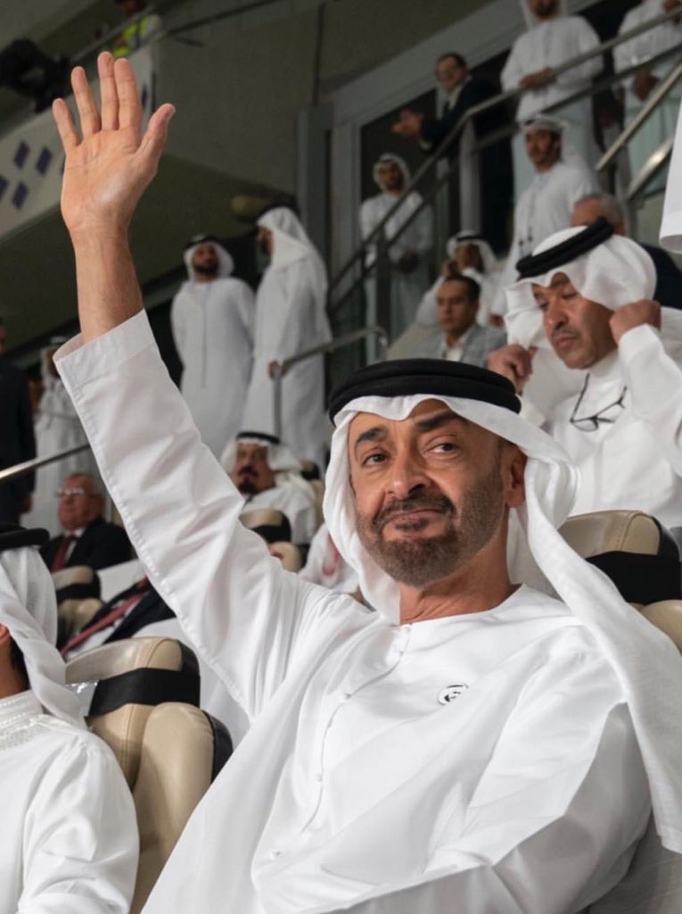 فدوة للدار عن كل اتهام
وعن خواطيف العدا تفنى القروم

لا نقع صايح على خوض الزحام
اليدين امعوده (((( فرك الخشوم )))))

🇦🇪❤️🇦🇪❤️🇦🇪❤️🇦🇪❤️