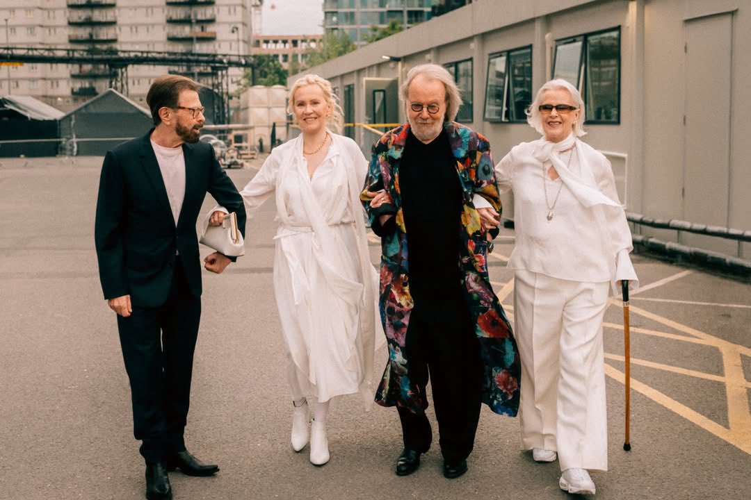 ABBACharts's tweet image. Backstage at ABBA Voyage 2022