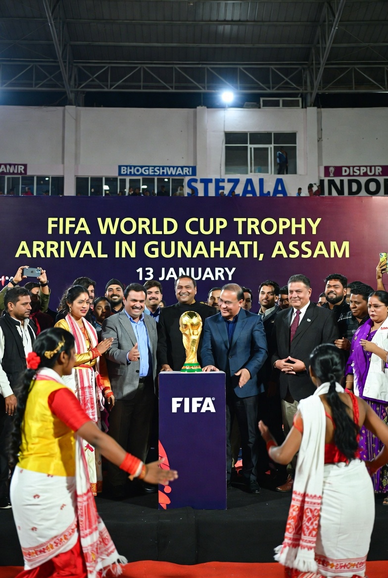 SurabhiDas1709's tweet photo. Guwahati - Assam will host the FIFA World Cup Trophy
for the first time.
Sports & Youth Welfare Minister Nandita Gorlosa
announced that the trophy will arrive in Guwahati on
January 13, marking a historic moment for football fans
in the state. #Assam #FIFA #Ikkis #AlignerZ https://t.co/nbFKGll3VE