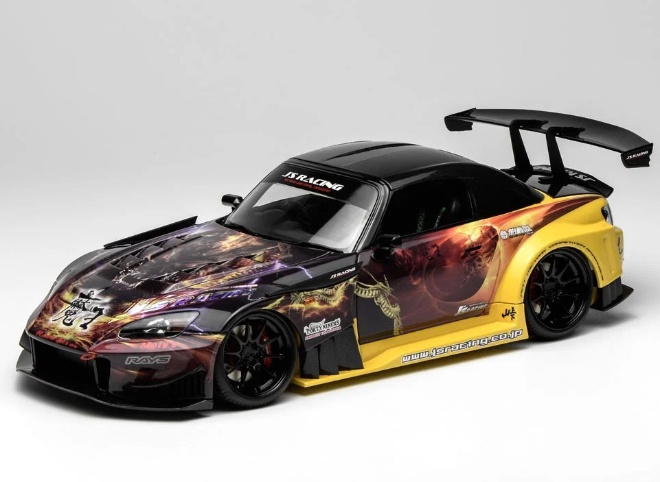hobbysearch_mc's tweet photo. 【ミニカー予約】MOTORHELIX(モーターへリックス)
1/18 Honda S2000 J`s Racing 魔王 Maou 2013
予約開始です!→ https://t.co/UlATbrwq3I
開閉ギミック付きの1/18スケールで細部まで再現!
#ミニカー #HondaS2000 #S2000 #AP1 #JSRacing #hotversion #ホットバージョン #峠最強伝説 https://t.co/Zor7mr1j5g