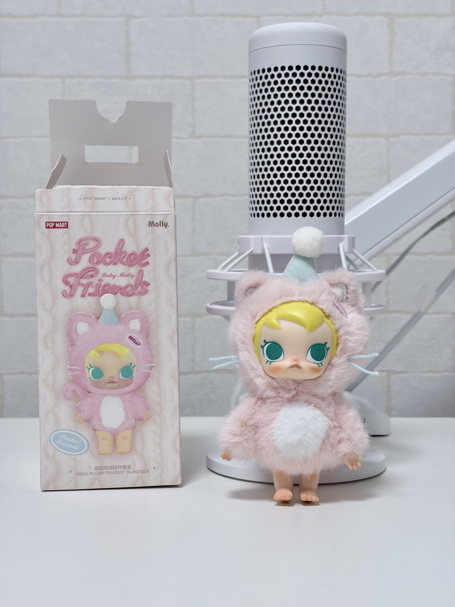 mia_room1's tweet photo. 新しい仲間が加わった
どこに飾ろう💛
#POPMART #BabyMolly #deaksetup https://t.co/iaYnZeOQUn