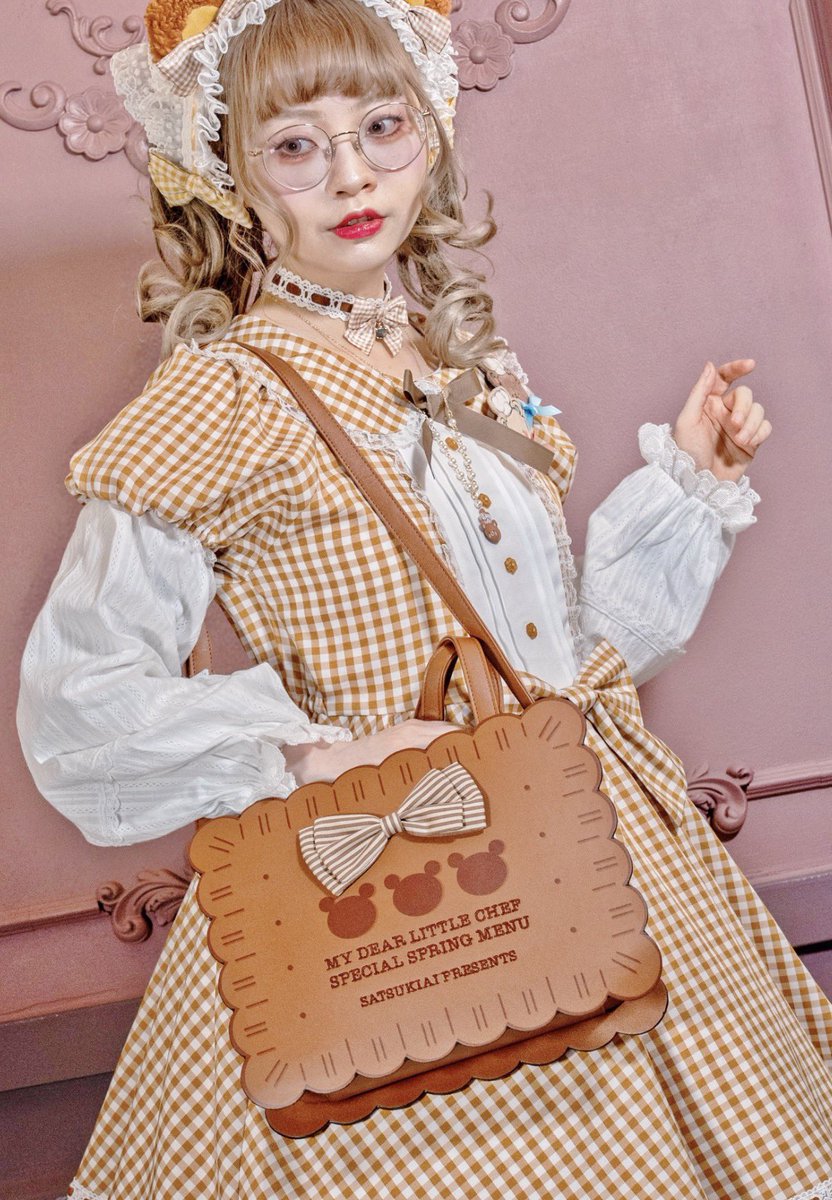 satsukiai3's tweet image. ✨🧸 バッグ 🧸✨【全4種類】

アベイル(chip clip）x ロリィタイラストレーター「五月アイ 」プロデュース・デザイン·描き下ろし絵柄シリーズ
 「my dear little chef」

 ✨待望の第2弾「Spring seasonal menu」ができあがりました〜！✨
今回は、ベテランシェフちゃんにくわえて…