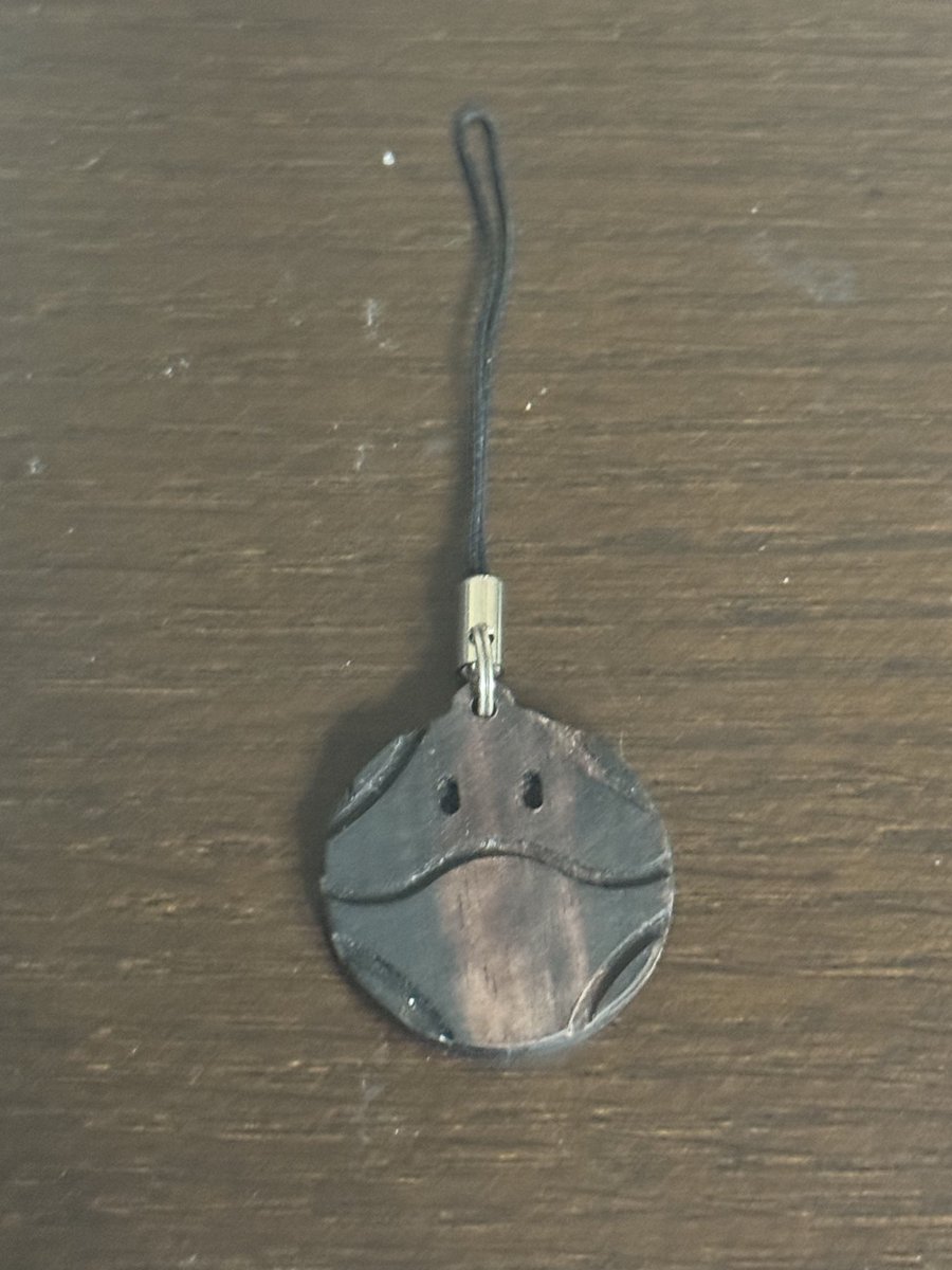 懐かしいものが出てきた！
高校の時に、木工で作ったハロです！
本当に学生の時から、ガンダム好きだったです！