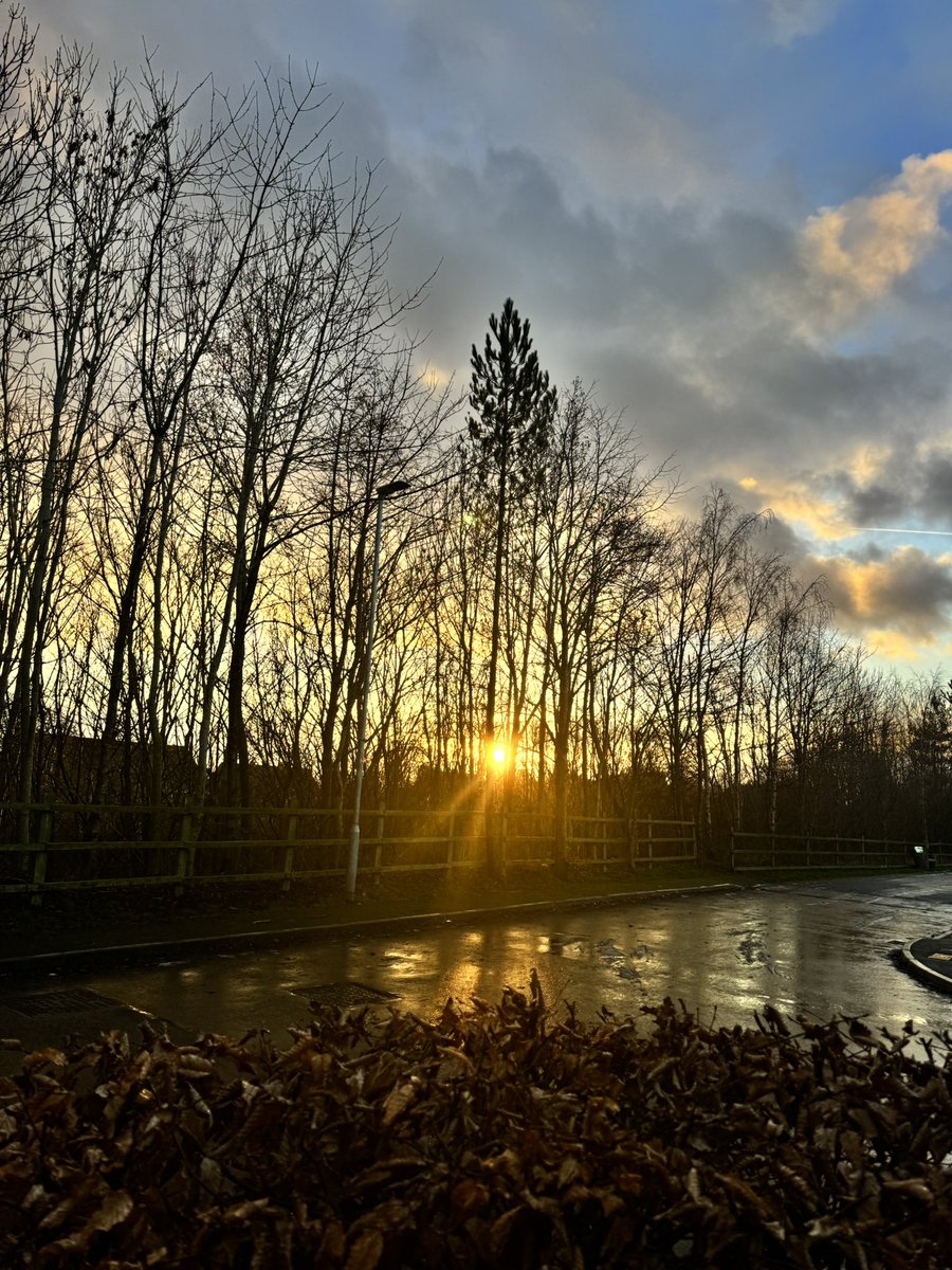 aain_ghain's tweet image. I have seen all weathers in these 4 days.