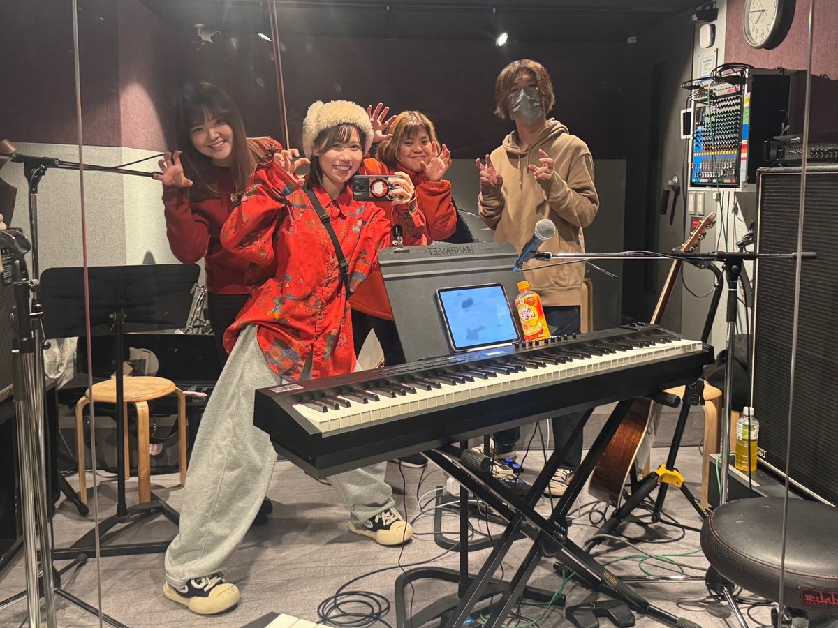 明後日のバースデーライブのリハしてきた🥹♥️
めちゃ楽しかったし、本番の楽しみが倍増したぁぁぁ🥹！！！！
わくわくわくわくわくわくわくわくわく

今年初ライブ＆初バースデーライブ🫶🏻🫧
みんなで一緒に楽しもうねぇぇぇぇ😆❤️‍🔥！！

 #船上の宴