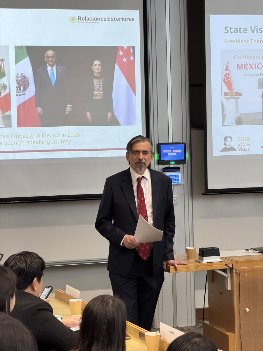 agarcialopezl's tweet image. Impartí una ponencia en el Programa de capacitacion en Capital de Riesgo y Privado de @sgSMU, hablamos sobre los desarrollos de la relación bilateral 🇲🇽🤝🇸🇬 y las oportunidades de inversion que ofrece el #PlanMéxico en #IA, #EnergiasRenovables, #Agrotech, #Healthtech y #Fintech.