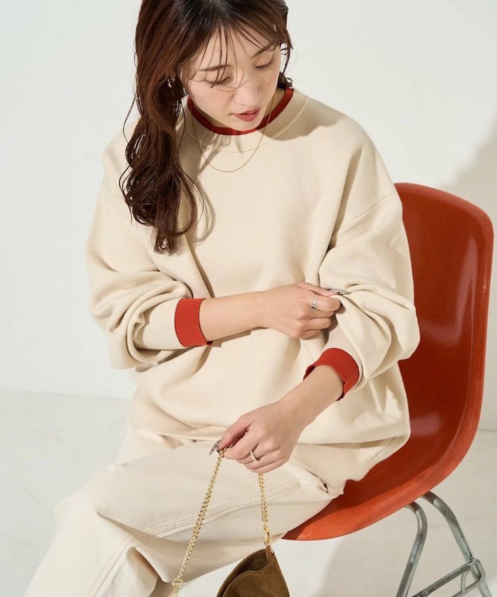 ねぇ…配色が神すぎへんか！？これ着るだけでサマになるのありがてぇ。。。