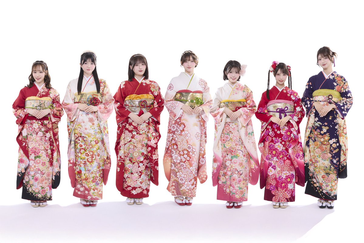 振袖チェキのオンライン特典会の先着販売が明日21時からです✨️是非