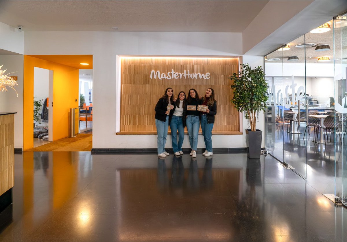 💛🌍 En MasterHome Residencia nuestros residentes son el corazón de la casa.
Comunidad, convivencia y experiencias que hacen de Madrid un hogar. 🏡✨
#StudentLife #InternationalStudents #MadridLife #Coliving
