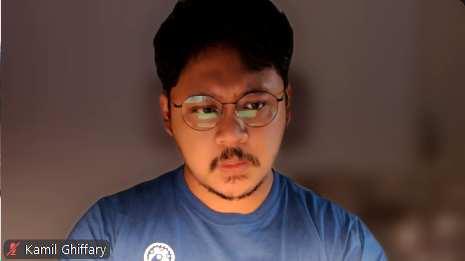 Cosplay sedang pusing