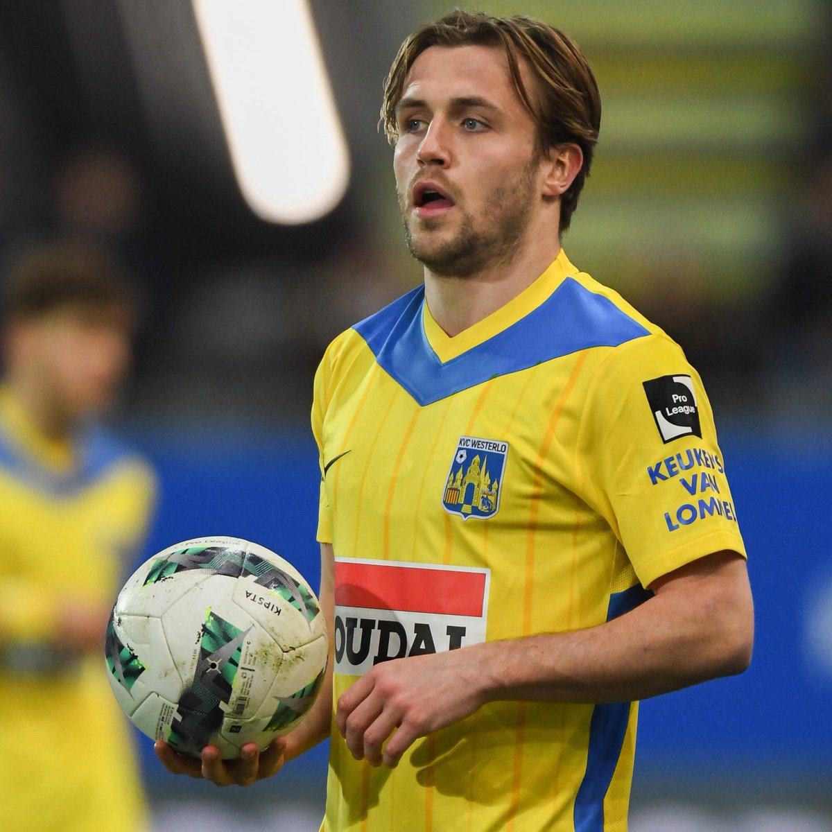 LetsTalkGers's tweet image. 💰 Reports late last night suggest Rangers are willing to spend a combined £7m on Tochi Chukwuani and Tuur Rommens.

🇩🇰 Tochi Chukwuani - £4m.
🇧🇪 Tuur Rommens - £3m.

Clear sign Rangers are backing Danny Rohl this window.